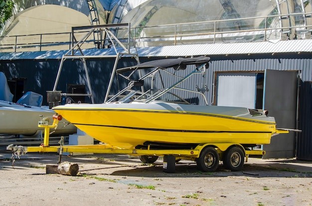 Boat trailer transport service