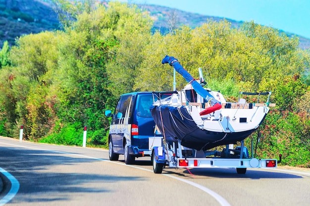 how to transport a large boat